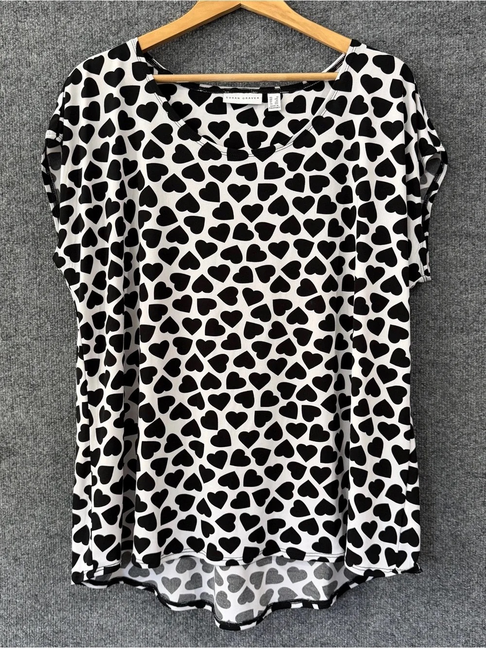 Susan Graver Black & White Heart Print Short Sleeve Scoop Neck Top